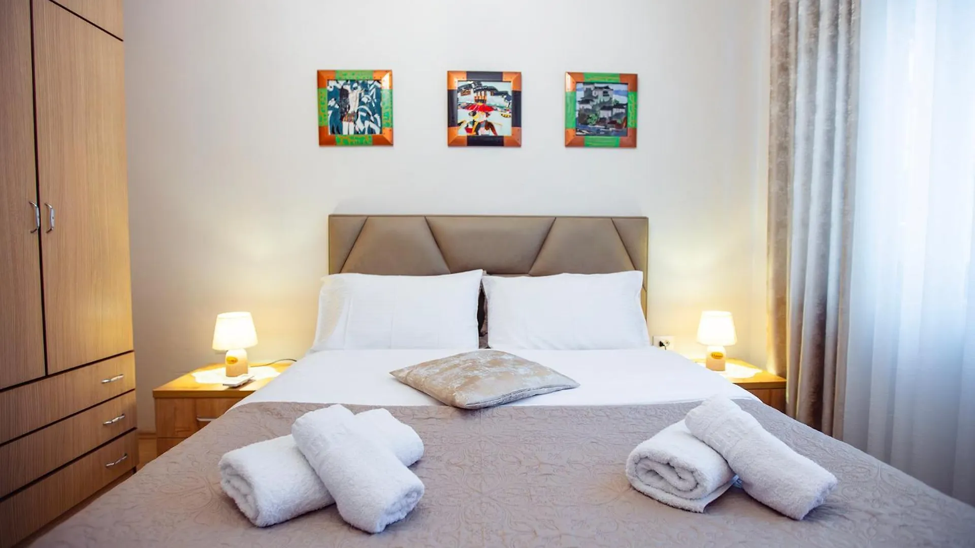 Tirana Center Apartment - Zogu I Boulevard