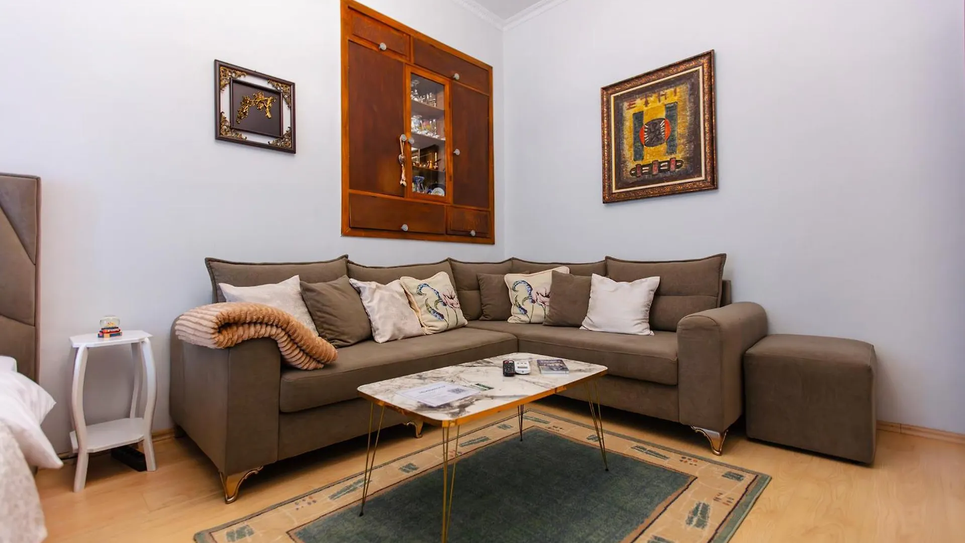 Tirana Center Apartment - Zogu I Boulevard