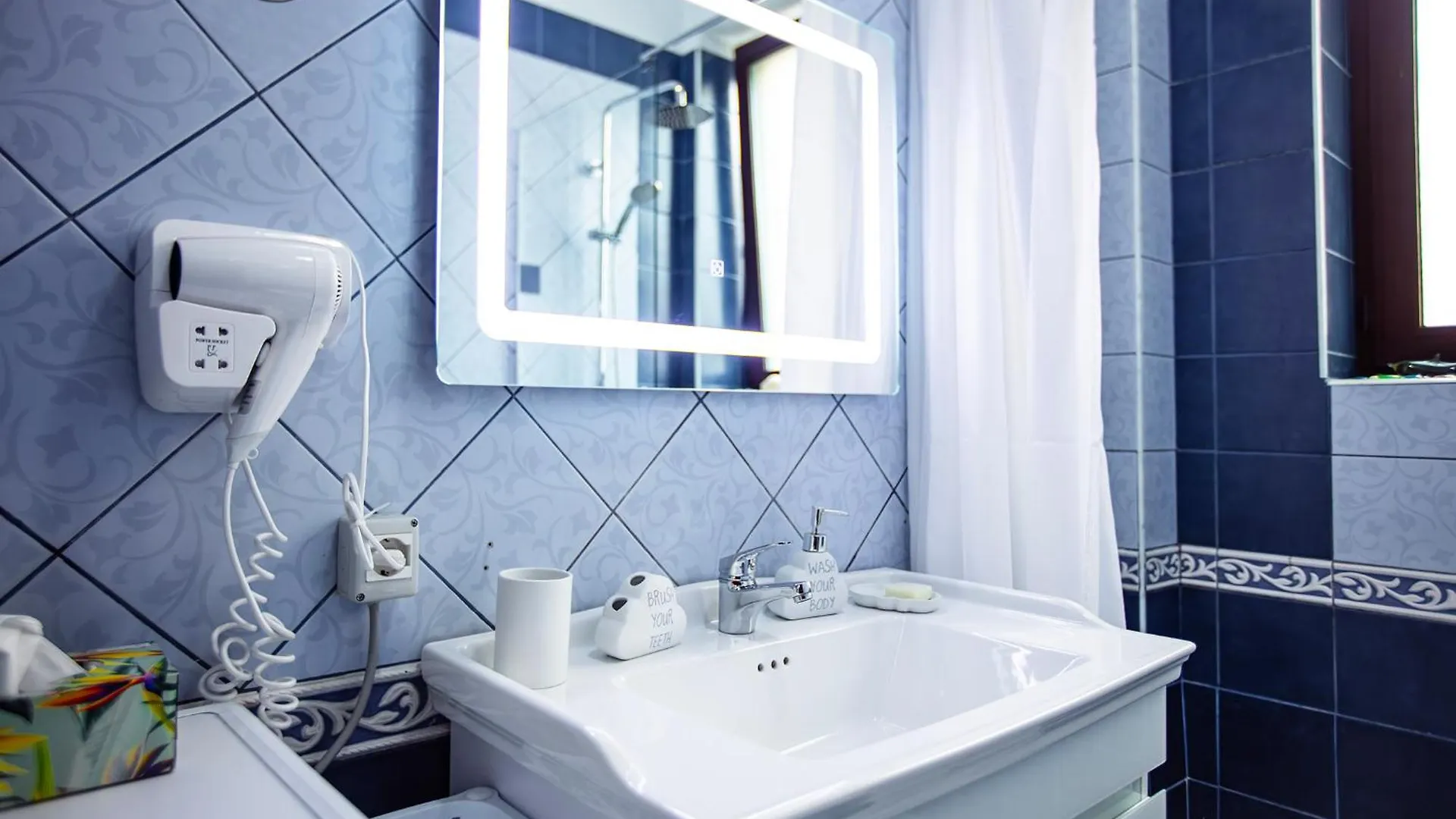 Tirana Center Apartment - Zogu I Boulevard
