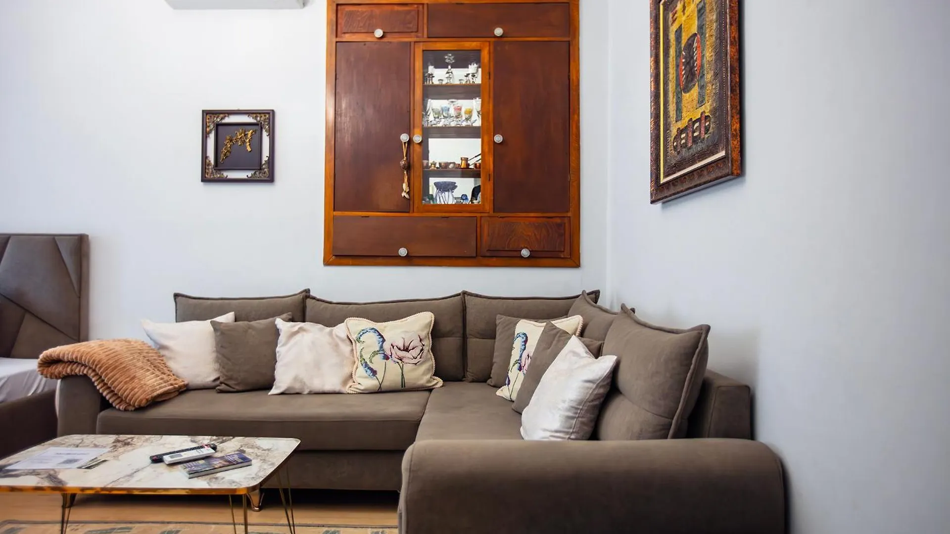 Tirana Center Apartment - Zogu I Boulevard