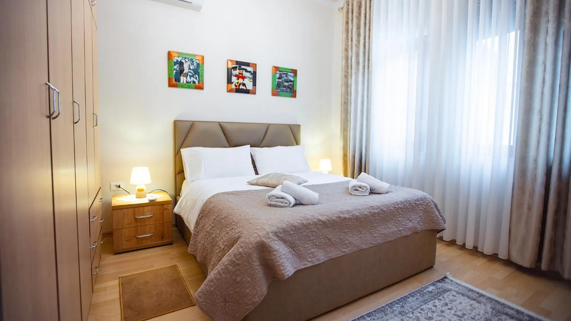 Tirana Center Apartment - Zogu I Boulevard